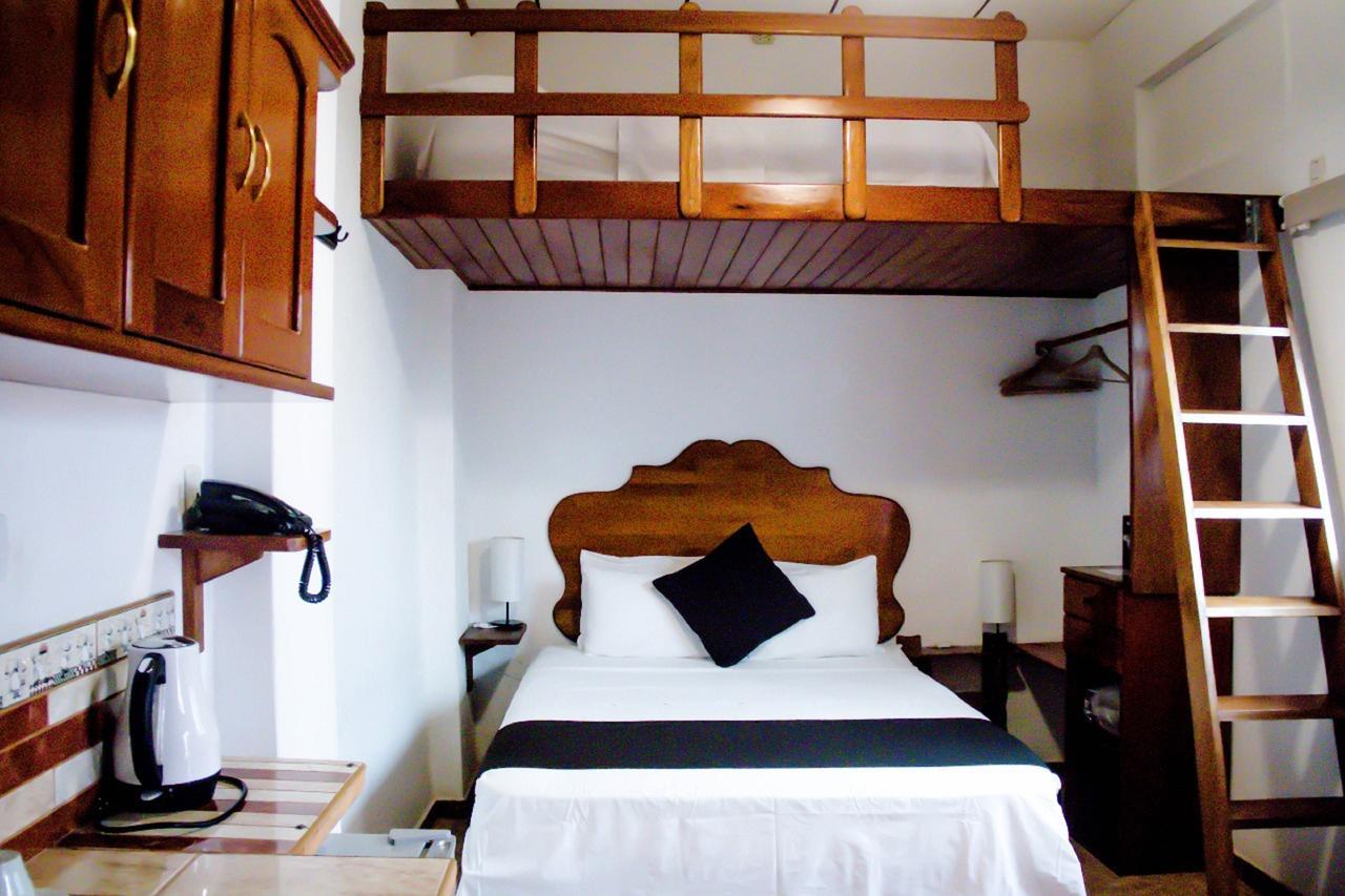 Epoca Iquitos Hotel Екстериор снимка